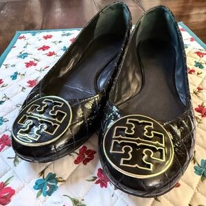 🖤 Tory Burch Claire Quilted Patent Leather Ballet Flats – Size 11 🖤